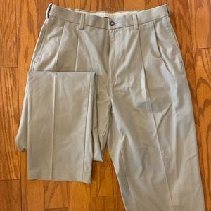 33x34 khaki pants
